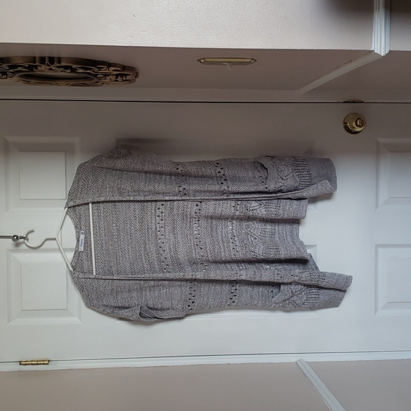 Ricki's Sweater - Picture 1 of 5